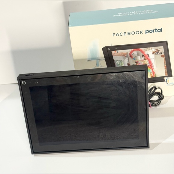 Facebook Portal 2nd Gen Black WD50JM 10" Touch Screen Smart Display Alexa Works - Picture 3 of 10